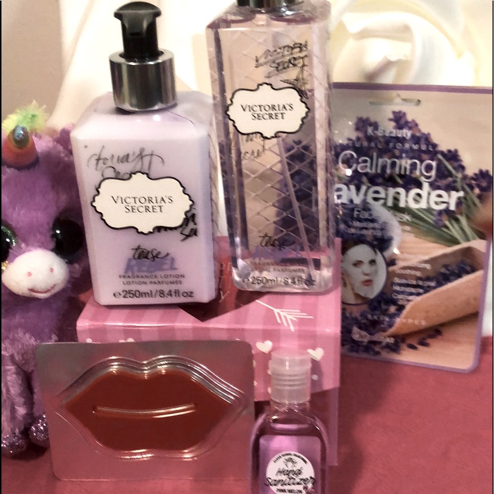 Victoria secret tease Rebel Set